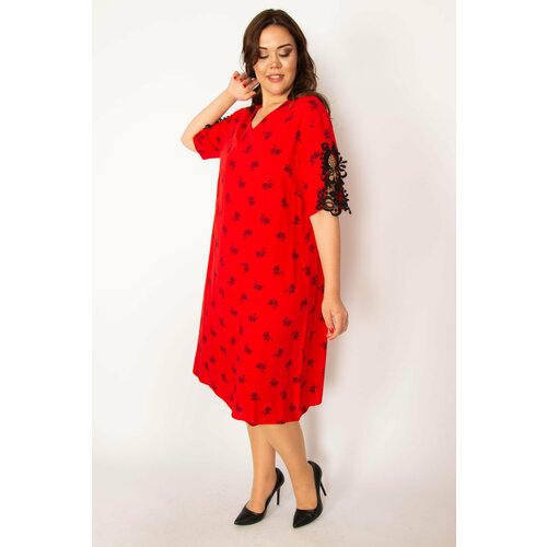 Şans Women's Plus Size Red Woven Viscose Fabric V Neck Lace Detailed Dress Slike