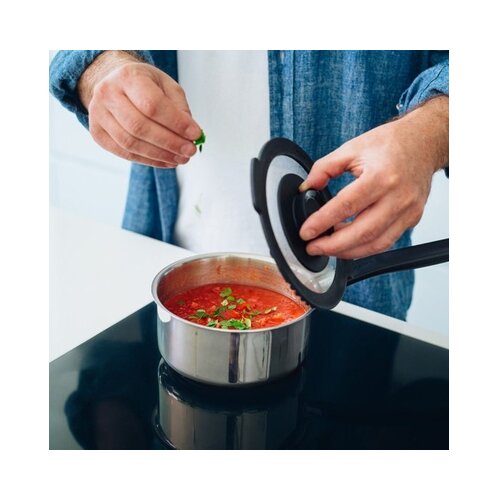 Fiskars kozica s pokrovom 1026576 1,5L Cene