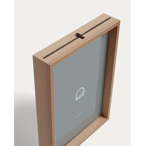 Kave Home Stoječ okvir v naravni barvi 22,5x31,5 cm Flavina &amp;ndash; Slike