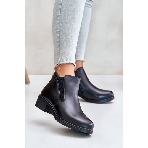 Kesi Ankle boots with a low upper insulated with Vinceza fur black Slike