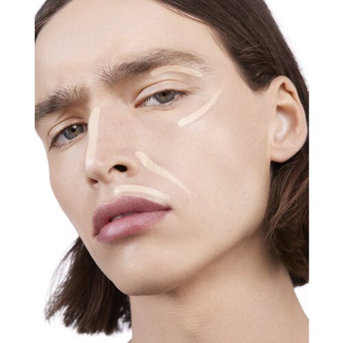 Yves Saint Laurent Touche &amp;Eacute;clat Radiant Touch osvetljevalec v peresu za vse tipe kože odtenek 0 Lait Lumiere / Luminous Milk 2,5 ml Slike