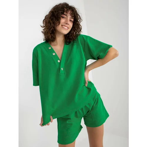 Fashion Hunters Green summer tracksuit with shorts