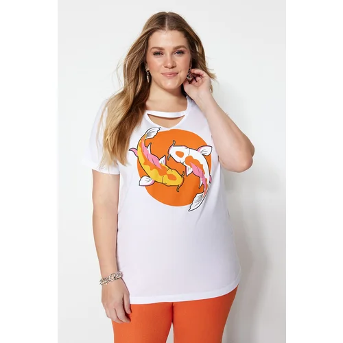 Trendyol Curve Plus Size T-Shirt - White - Regular fit