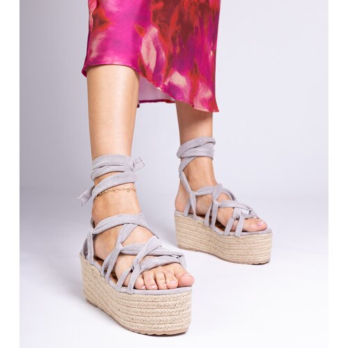 D/CEO marka niezdefiniowana Gray espadrille sandals on a high platform Narita Cene