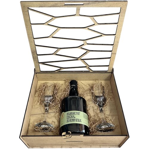 KOVILJ Zeleni Orah Gift Box 2 ča&scaron;e Grappa - model saće Cene