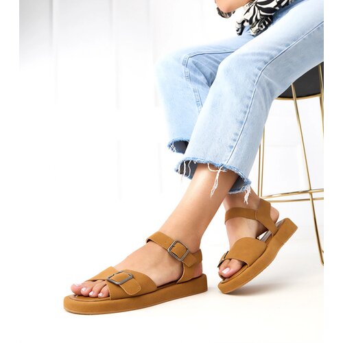 Brown sandals with a buckle strap Mirkasa Slike