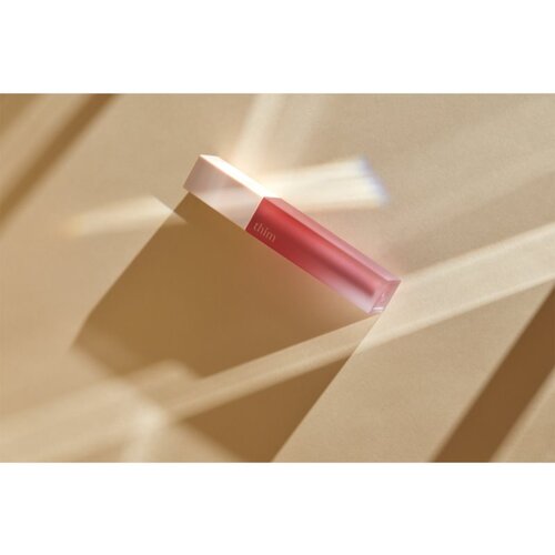 Thim Sheer Matte Liquid Lip lahka tekoča mat &amp;scaron;minka za dolgoobstojen učinek odtenek 04 Petal Red 4 g Slike