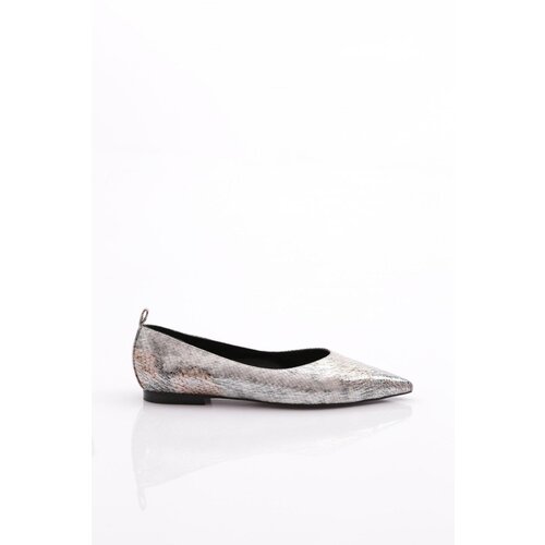 DGN 166 Women's Pointed Toe Flats Cene