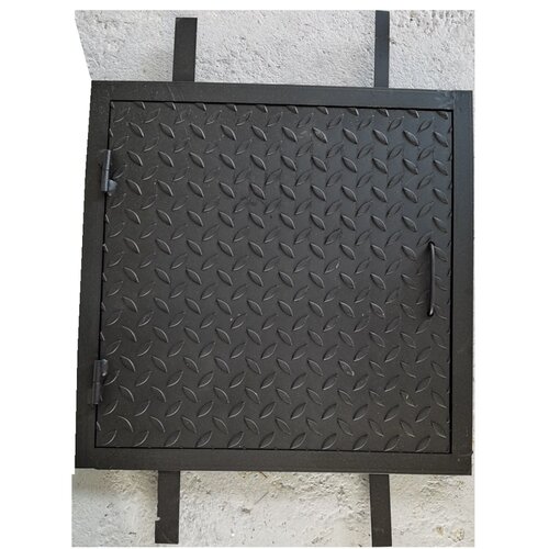 Magnum poklopac metalni crni rebrasti 600x600 mm Cene