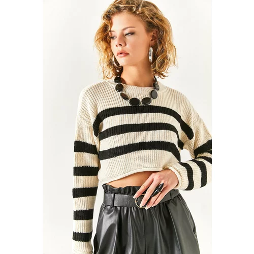 Olalook Women's White Black Thessaloniki Knit Striped Crop Knitwear Sweater