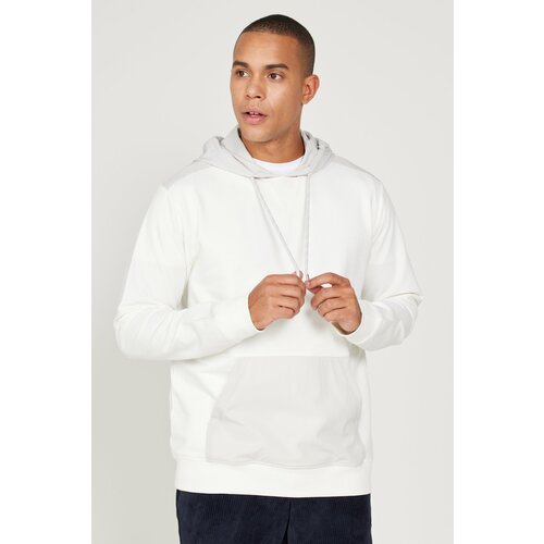 ALTINYILDIZ CLASSICS Men's Ecru-beige Standard Fit, Normal Cut, Hooded Sweatshirt with Pocket. Cene