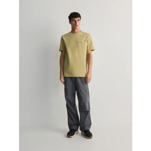 Reserved - Comfort majica kratkih rukava s džepom - svjetlomaslinasto