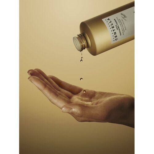 SKIN1004 Madagascar Centella Teca Soothing Toner nježni tonik za eksfolijaciju s umirujućim djelovanjem 210 ml Slike