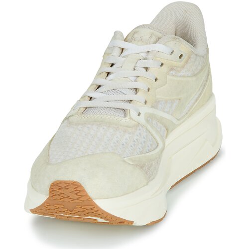 Diadora Nizke superge V7000 DIP DYE Bela Slike