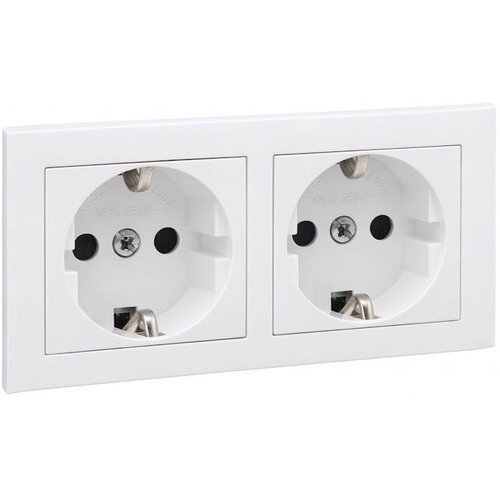 Legrand Dvostruka kućna SCHUKO utičnica sa okvirom SUNO 250V bela Slike