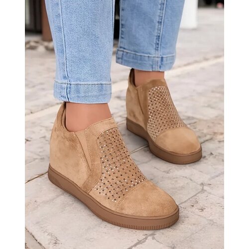 Resti Women's sports shoes on anchor Entess Cene