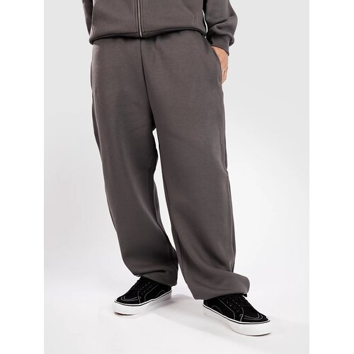 Urban Classics Fluffy Trenirka magnet Slike