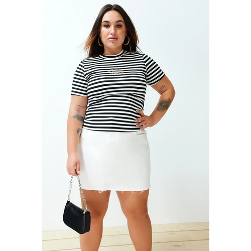 Trendyol Curve Black-White Striped Embroidery Detailed Knitted T-shirt