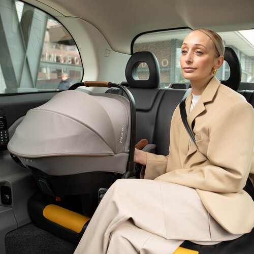 Nuna dječja autosjedalica pipa&amp;trade; urbn (40-75 cm) caviar Slike