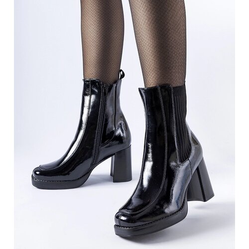 Gemre Black patent block heel ankle boots Boni Cene