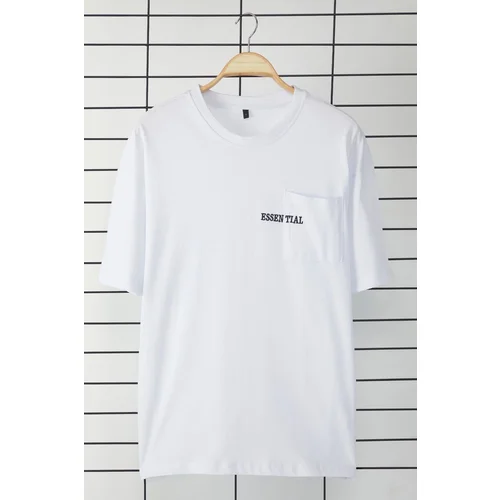 Trendyol White Oversize/Wide Cut 100% Cotton Pocket Embroidered T-Shirt