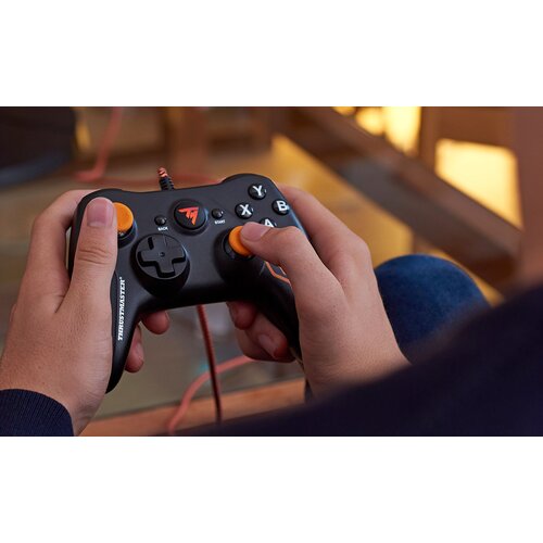 Thrustmaster GP XID Pro Controler PC Slike