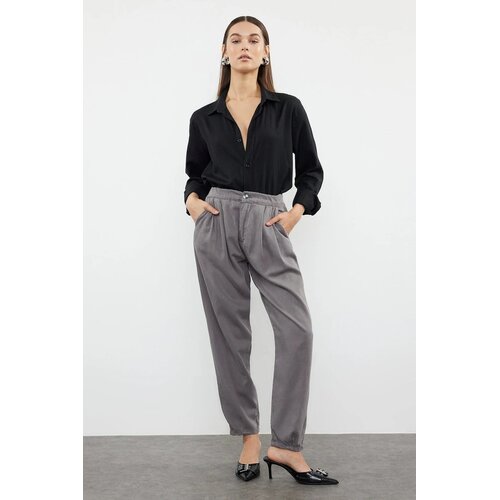 TRENDYOLMILLA Ženski pantalone TWOAW25JE00002, Sive Cene
