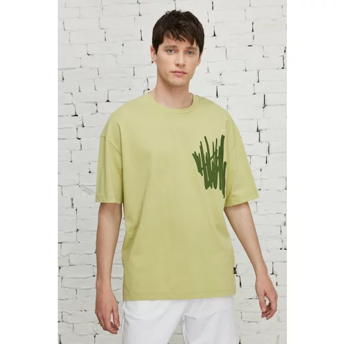 AC&Co / Altınyıldız Classics Men's Green Oversized Loose Fit 100% Cotton Crew Neck Printed T-Shirt.