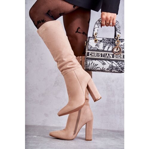 Boto Classic Suede Heel Boots Dark beige Tressa Cene