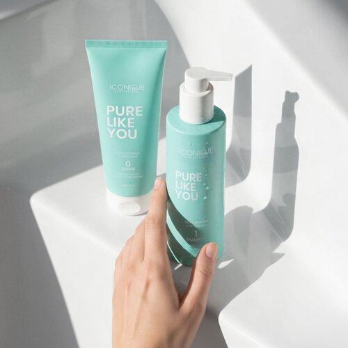 ICONIQUE Professional PURE LIKE YOU Deep Cleansing &amp;amp; Refreshing Scrub čistilni piling za mastno lasi&amp;scaron;če 200 ml Slike