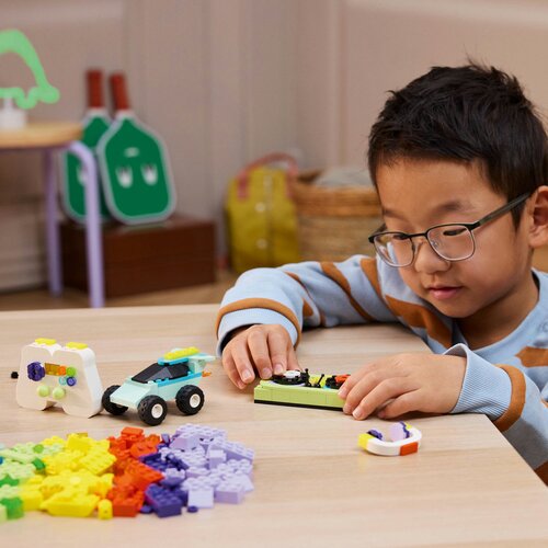 Lego LEGO&amp;reg; Classic - Zabavna kreativna kutija (11043) Slike