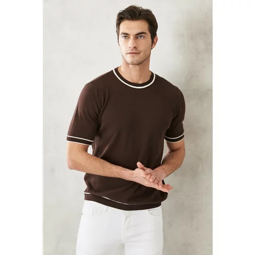 AC&Co / Altınyıldız Classics Men's Brown Standard Fit Crew Neck 100% Cotton Knitwear T-Shirt.