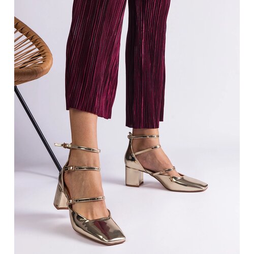 Gemre Gold patent block heels with buckles Kamola Cene