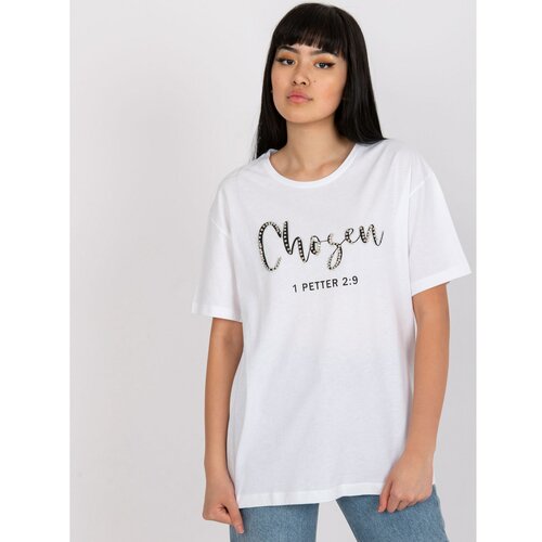 Fashion Hunters White women's t-shirt with an inscription and an application Slike