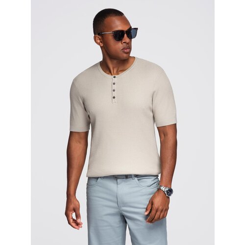 Ombre Men&amp;#039;s knitted t-shirt with buttons at the neckline - light grey Slike