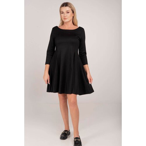 Mi...mi The black flared dress is ... Me Slike