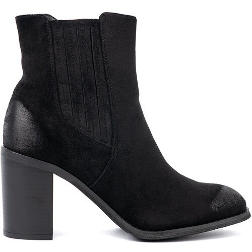 Shelvt Black suede ankle boots on a high heel with padded Cene