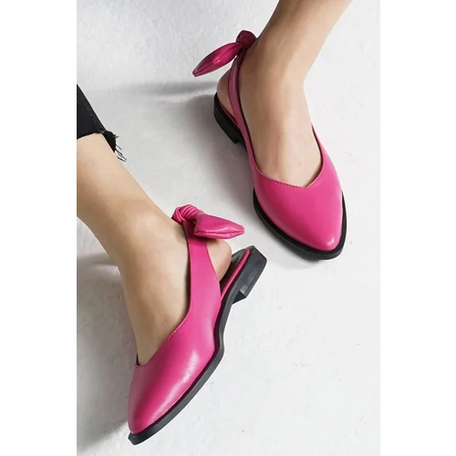 Mio Gusto Bonny Women's Fuchsia Flat Flat Shoes.