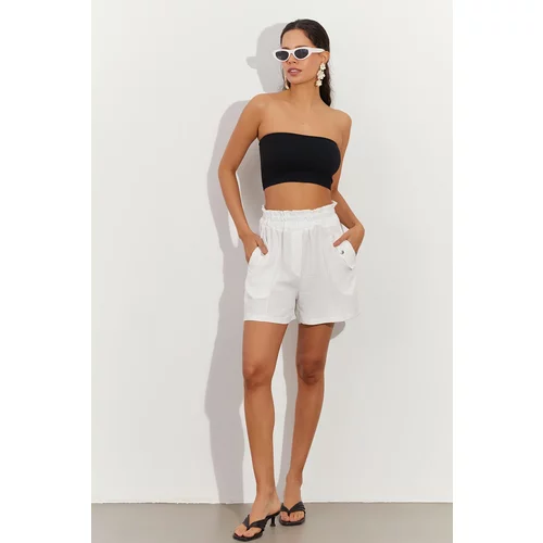 Cool & Sexy Shorts - White - Normal Waist