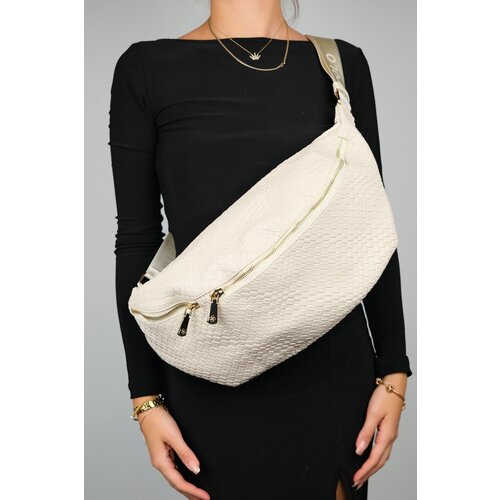 LuviShoes VENTA Beige Knitted Women&#39;s Large Waist Bag Cene