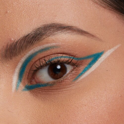 NYX Professional Makeup Epic Wear Liner Stick vodoodporni svinčnik za oči odtenek 09 - Pure White 1.2 g Slike