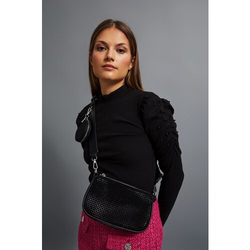 Marisse Black Zippered Shoulder Bag Slike