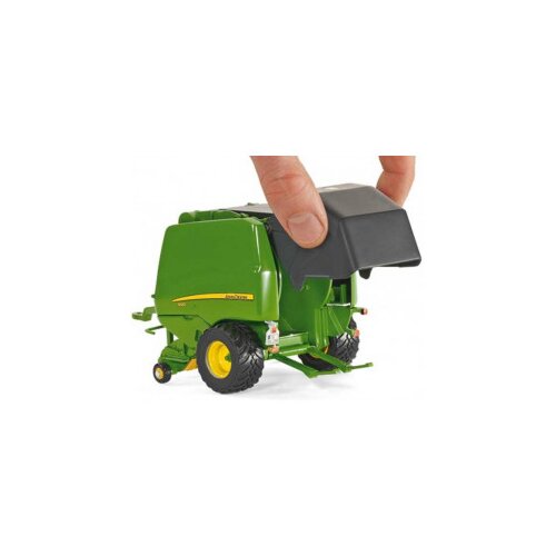 Siku John deere balirni traktor Cene