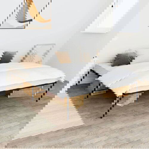 Metalni Kovinski posteljni okvir črn 135x190 cm Slike