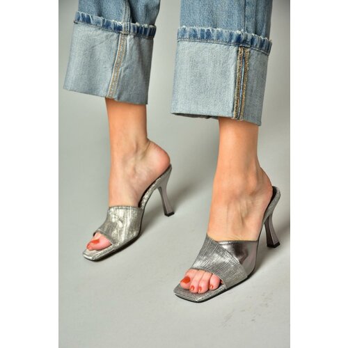 Fox Shoes S590433414 Platinum Silvery Thin Heeled Women's Slippers Cene