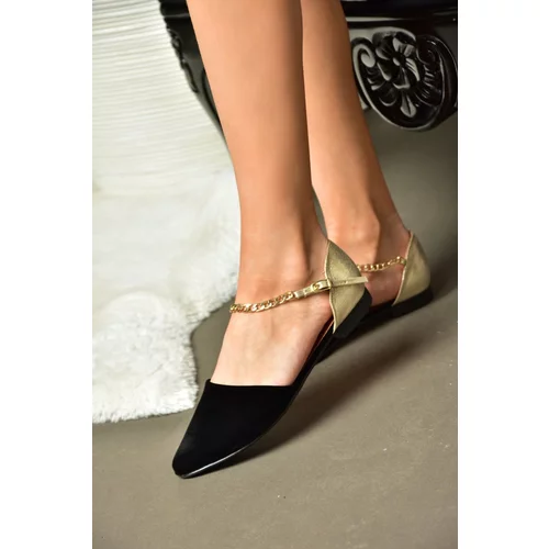 Fox Shoes Women's Black and Gold Flat Shoes