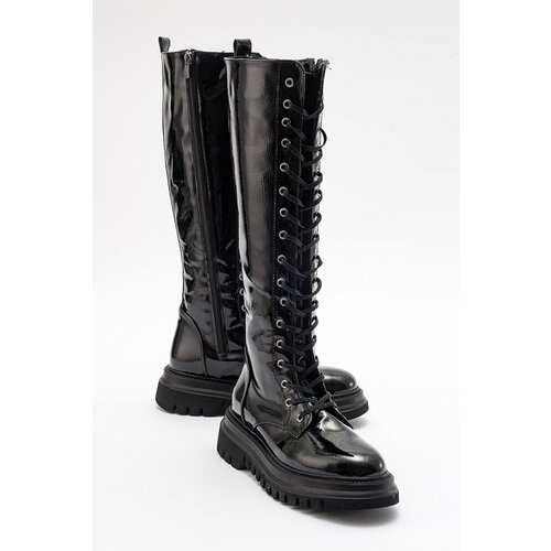 LuviShoes PEGOS Women's Black Wrinkled Lace Up Zippered Boots Slike