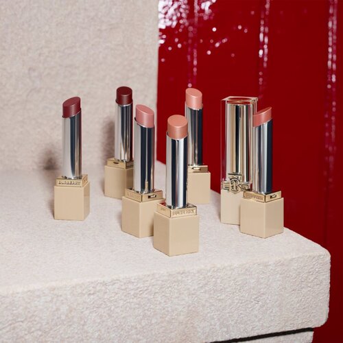 Burberry Brit Shine vlažilna sijoča &amp;scaron;minka odtenek Slimstick Russet 93 3 g Slike
