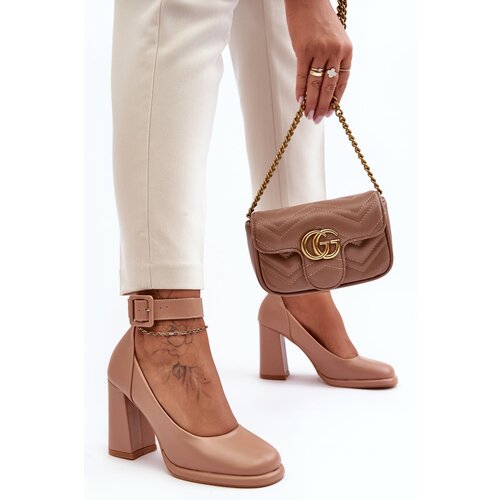 Kesi High-heeled pumps with buckle, beige Idovana Slike