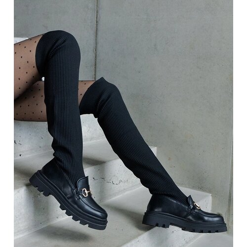 Gemre Black boots with a flexible upper on a flat heel Vrissa Slike